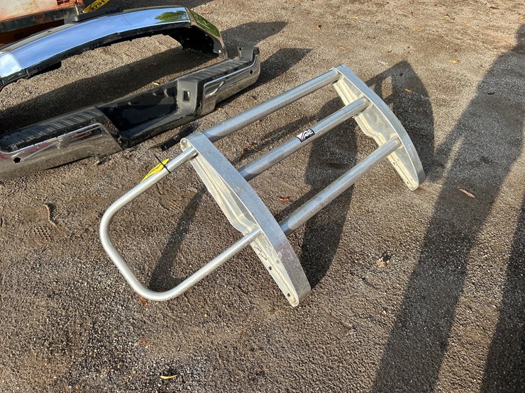#2790-•-unused-aluminum-front-brush-gaurd-image-1