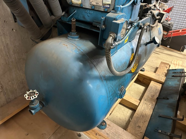 #2866-•-quincy-slt-25-air-compressor-image-4