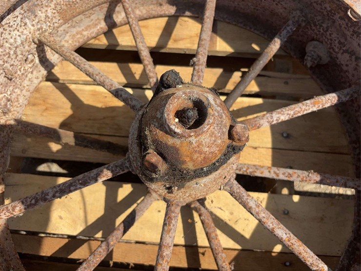 john-deere-24-image-3