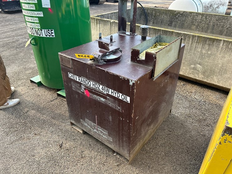 #2774-•-approx-250-gallon-forkable-transfer-tank-image-2