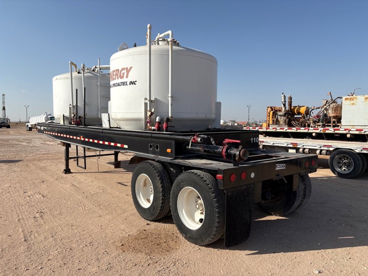 shopbuilt-t/a-2-pod-dry-bulk-transport-trailer-image-4
