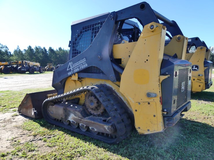 2017-deere-317g-image-4