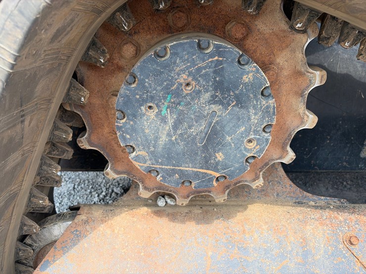 kubota-svl90-2-image-13
