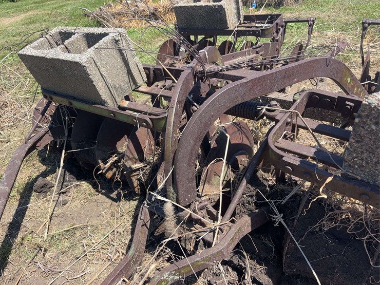 john-deere-7-image-13