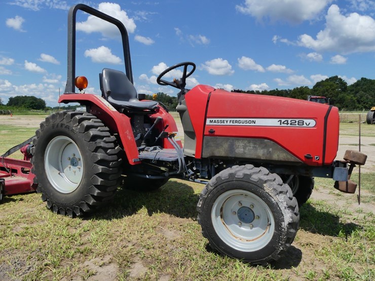massey-ferguson-1428v-image-1