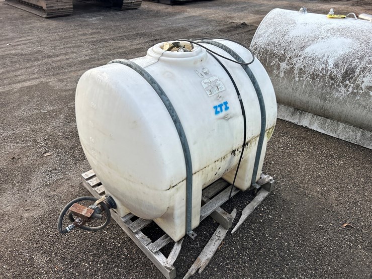 #2777-•-225-gallon-poly-tank-image-3
