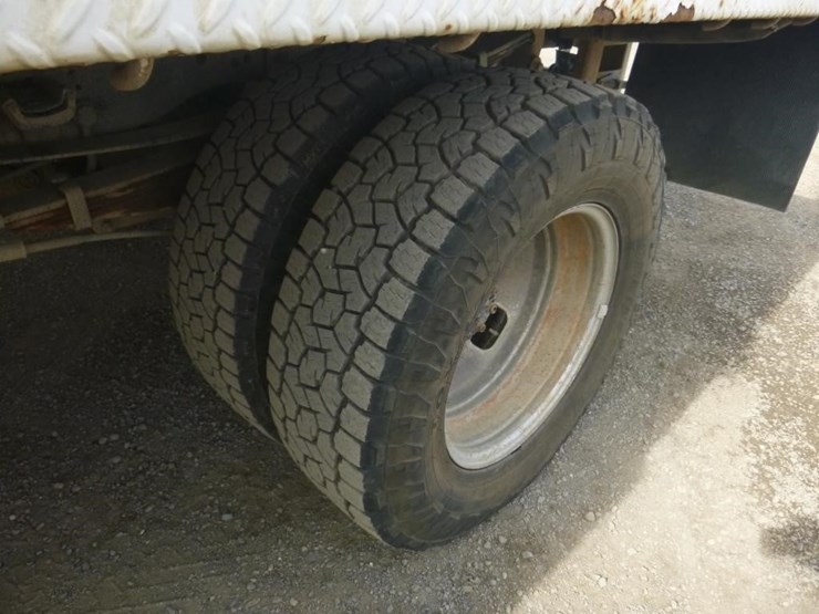 2015-ford-f350-image-13