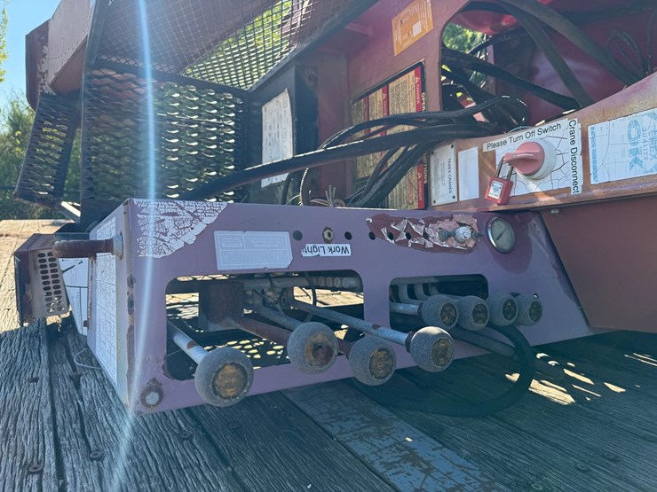 terex-bt2047-image-10