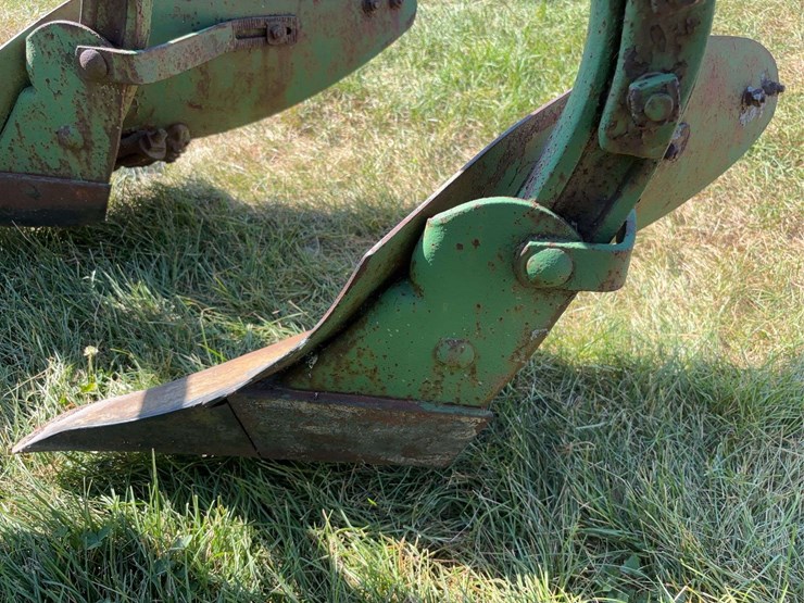 john-deere-14-image-34