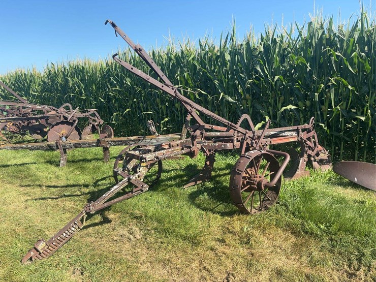 john-deere-14-image-1