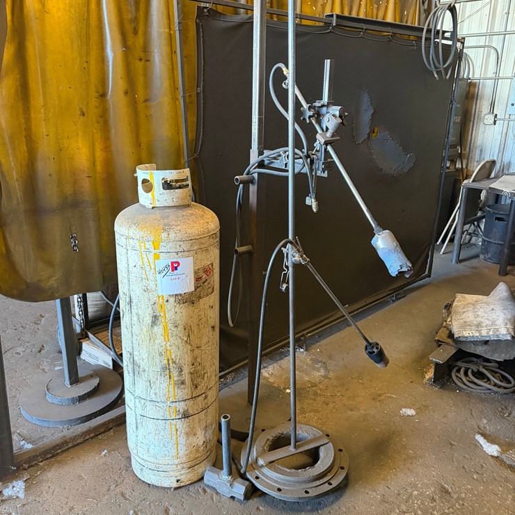 Bug-0 Track Support with (2) propane Torch heaters & bottle