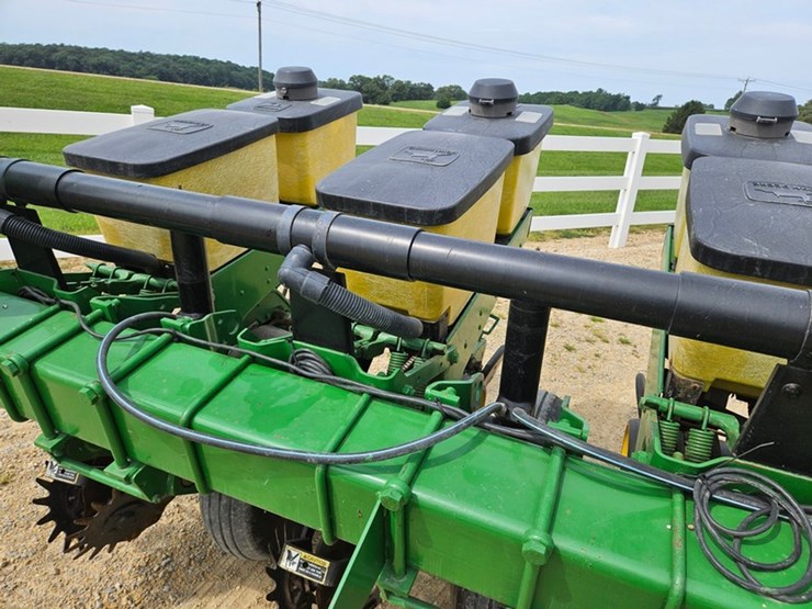 john-deere-7200-image-20