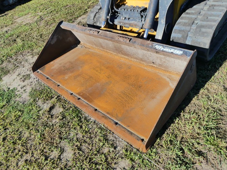 2023-deere-333g-image-9