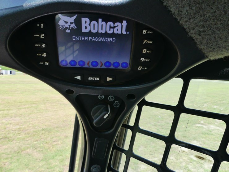 2022-bobcat-t770-image-17
