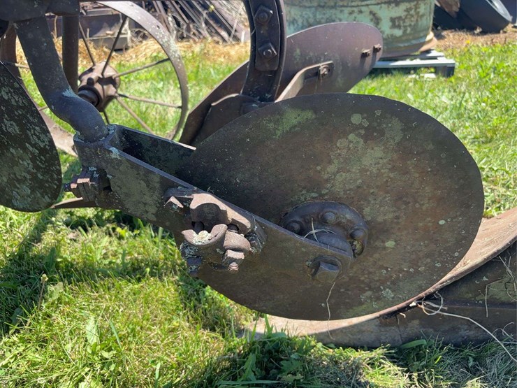 john-deere-14-image-15