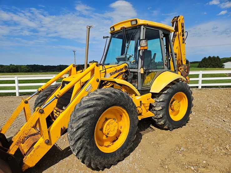 jcb-214s-image-12