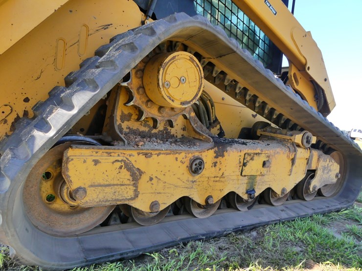 2022-caterpillar-299d3-image-6