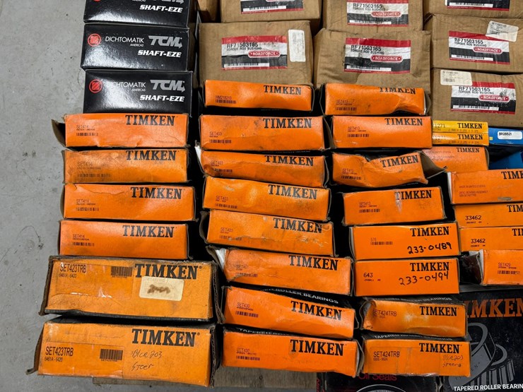 pallet-of-approx.-(58)-assorted-road-force-forgue-rod-bushings,-pichtomatick-shaft-eze-size-range-3,500-to-3,506-image-2