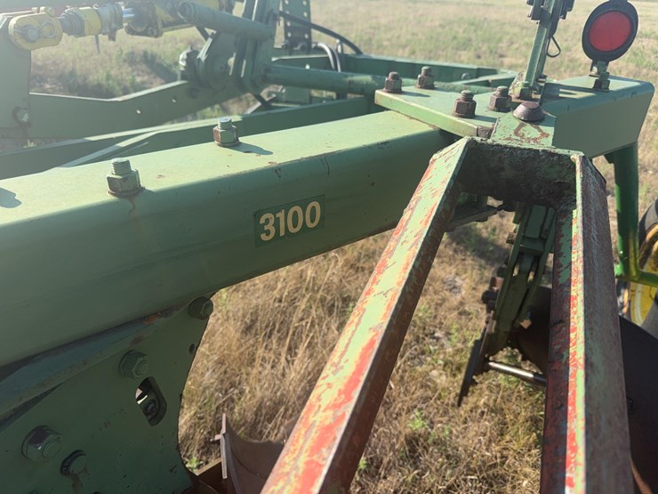 john-deere-3100-image-6