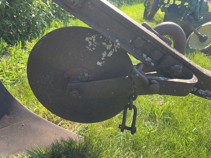john-deere-16-image-10