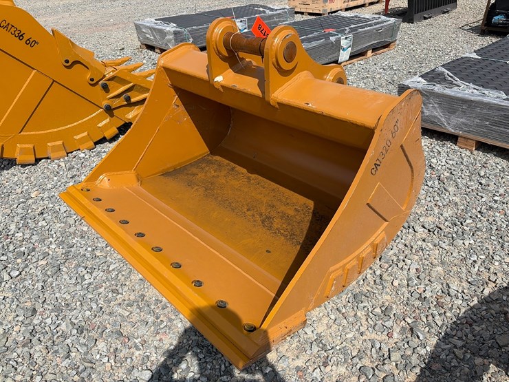 caterpillar-320-image-1
