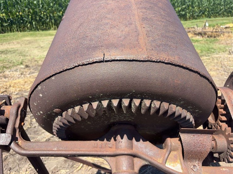 belt-powered-cement-mixer-image-10