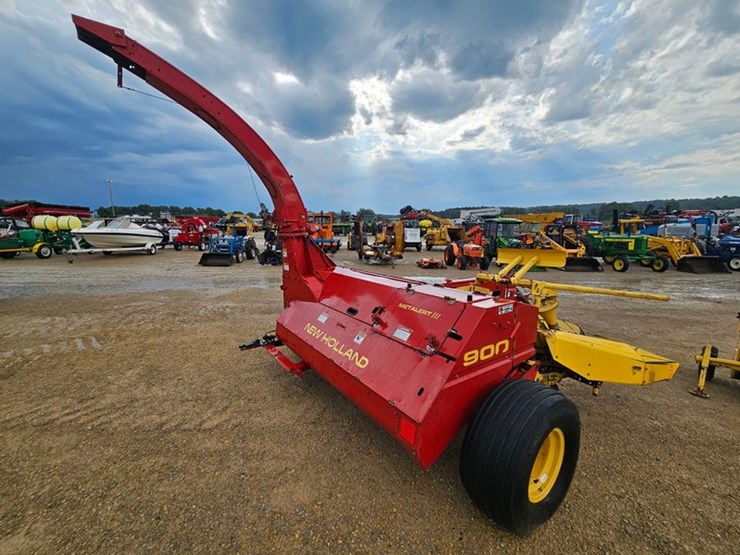 new-holland-900-image-5
