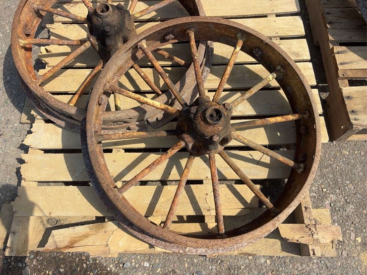 john-deere-24-image-2