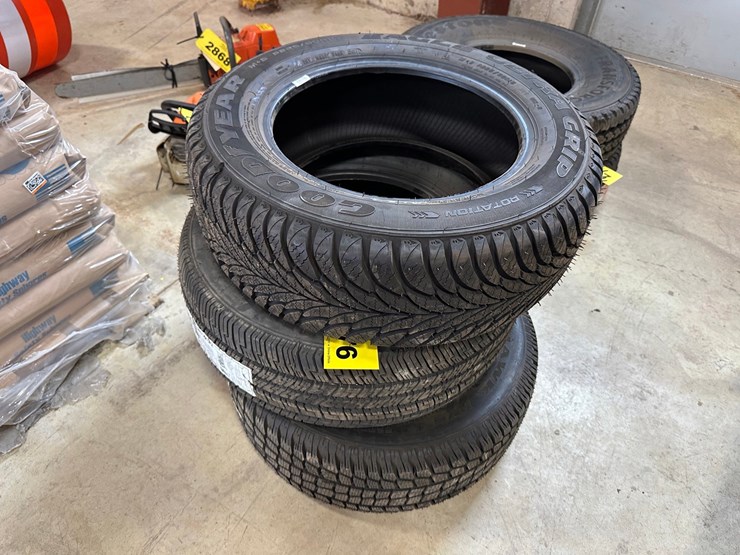 #2876-•-(3)-misc-new-tires-image-1