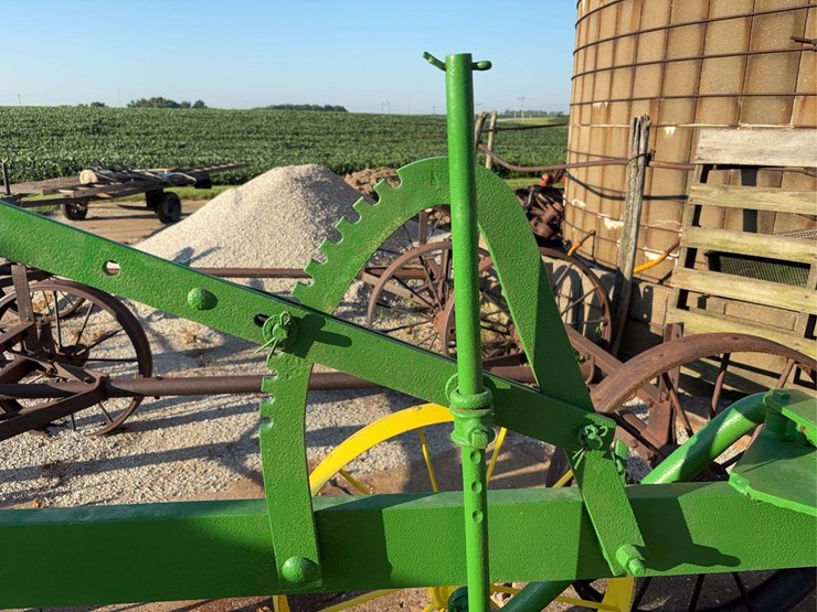 john-deere-single-shank-subsoiler-image-12