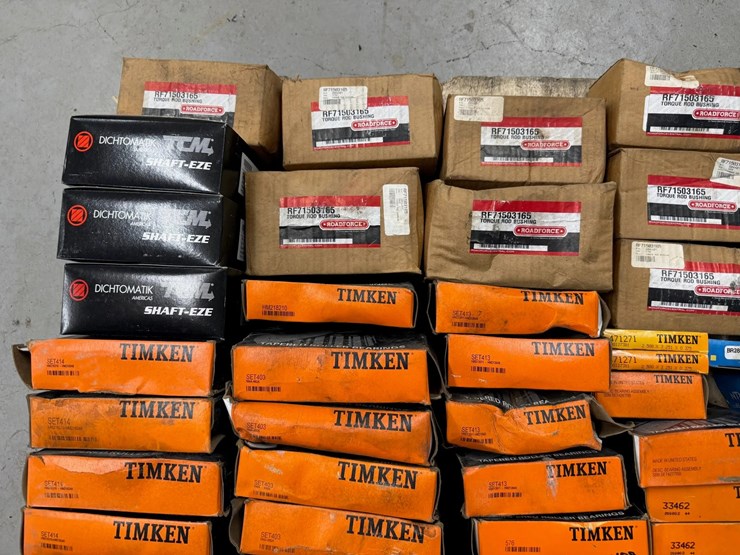 pallet-of-approx.-(58)-assorted-road-force-forgue-rod-bushings,-pichtomatick-shaft-eze-size-range-3,500-to-3,506-image-3