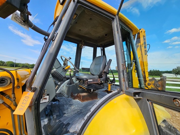jcb-214s-image-26