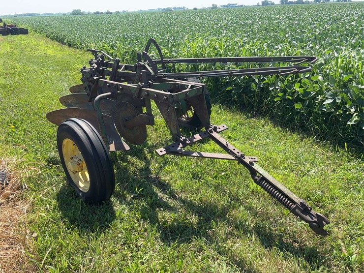 john-deere-14-image-3