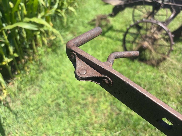 john-deere-14-image-35