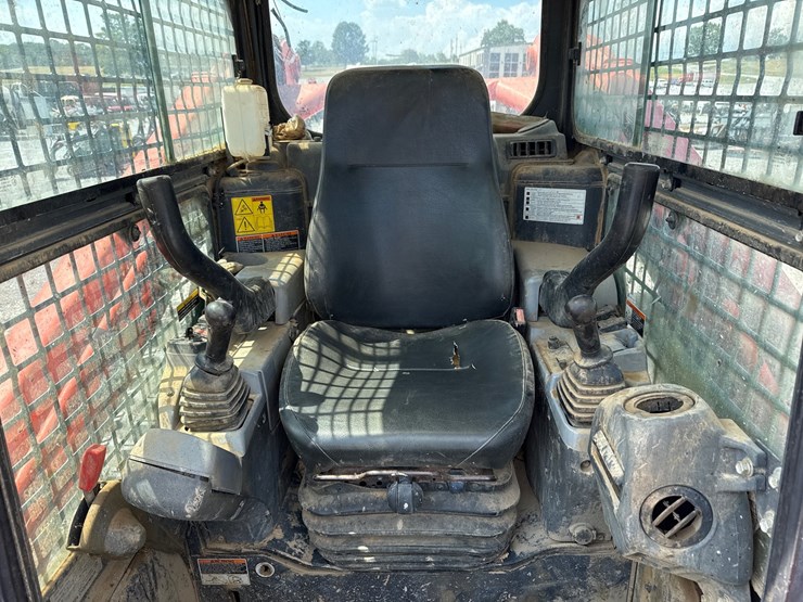 kubota-svl90-2-image-14