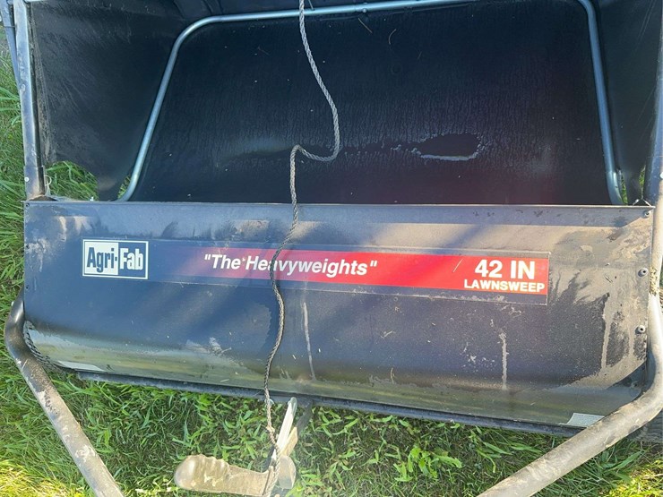 agri-fab-42”-lawnsweep-image-6