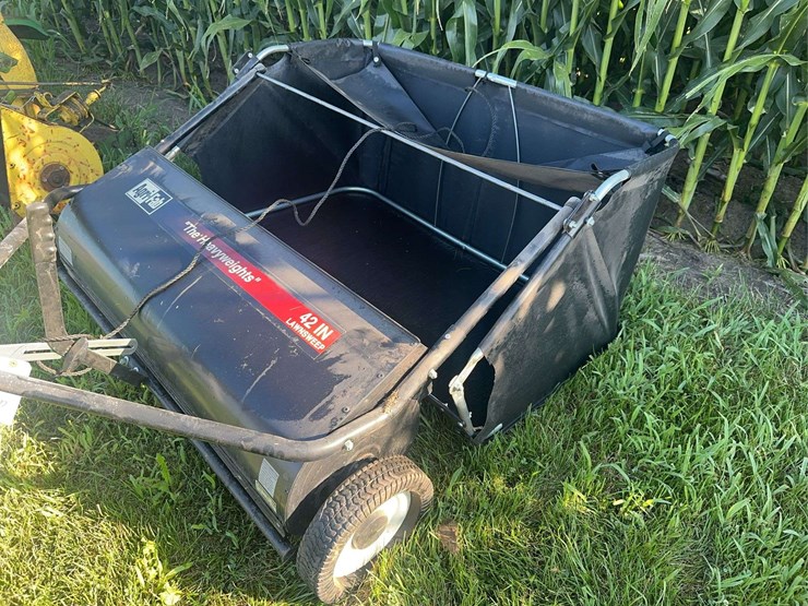agri-fab-42”-lawnsweep-image-11