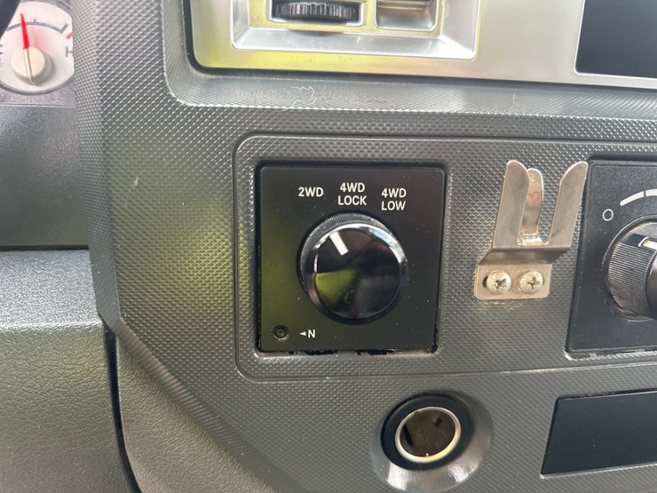 2008-dodge-2500-image-45