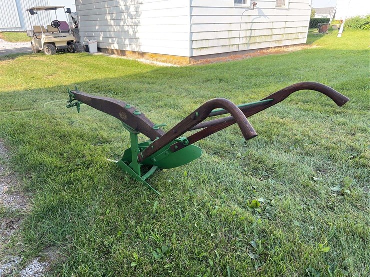 john-deere-16-image-5