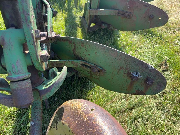 john-deere-14-image-26