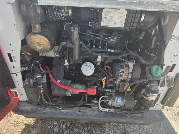 2018-bobcat-t595-image-14