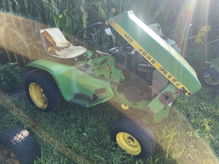 john-deere-110-image-2
