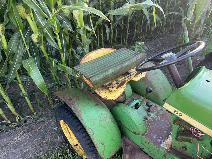 john-deere-110-image-9