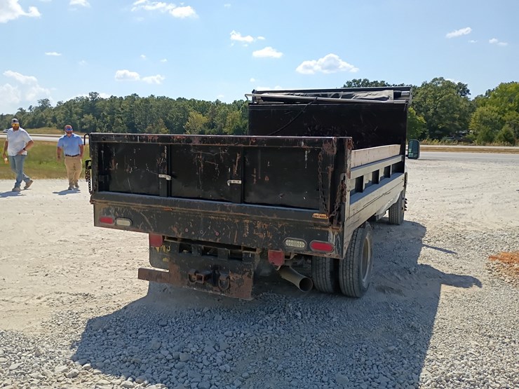 2013-gmc-sierra-3500-image-11