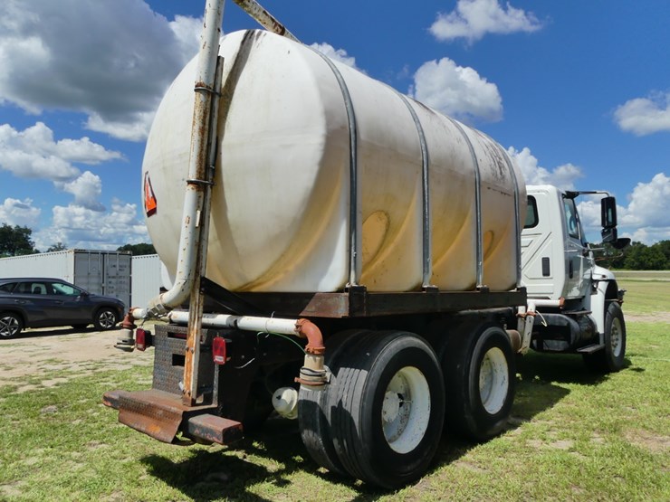 2006-international-durastar-4400-image-3
