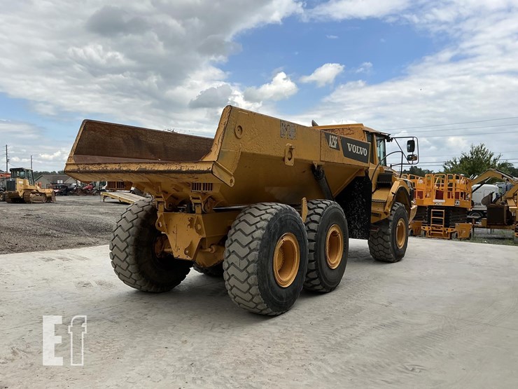 2012-volvo-a25f-image-4