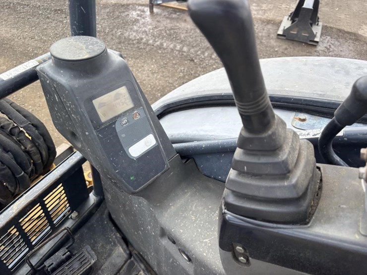 deere-27d-image-31
