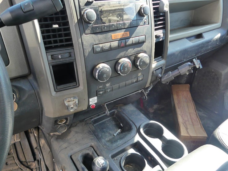 2012-dodge-ram-5500-image-19