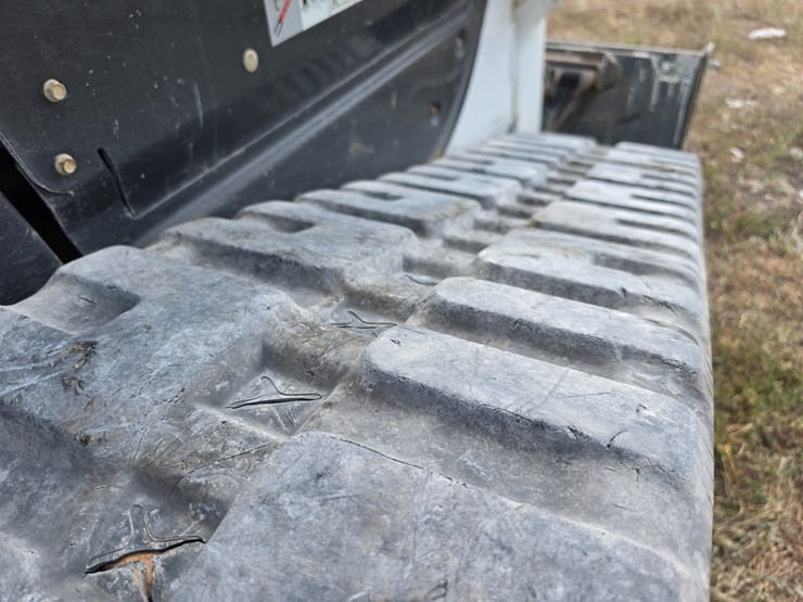 #26217-•-2022-bob-cat-t66-skid-steer-image-36