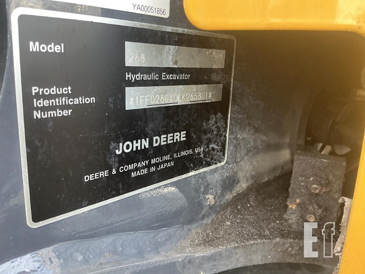 2020-deere-26g-image-17